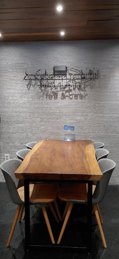 סיאול Kozayo Hongdae Hostel מראה חיצוני תמונה