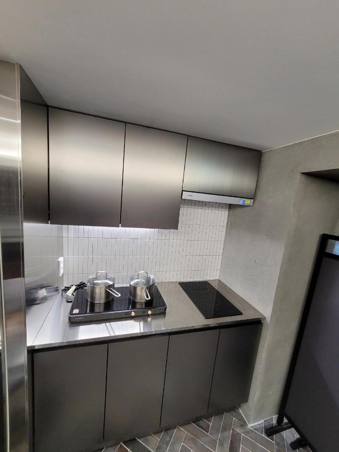 סיאול Kozayo Hongdae Hostel מראה חיצוני תמונה